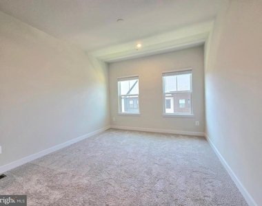 4540 Dandelion Loop - Photo Thumbnail 39