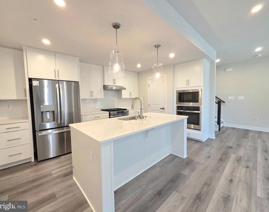 4540 Dandelion Loop - Photo Thumbnail 10