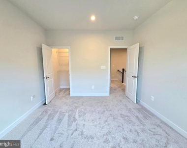 4540 Dandelion Loop - Photo Thumbnail 43