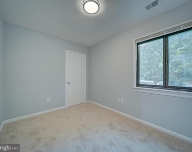 11301 Gatesborough Lane - Photo Thumbnail 9