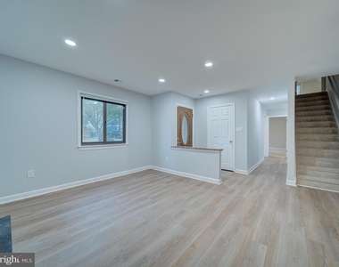 11301 Gatesborough Lane - Photo Thumbnail 4
