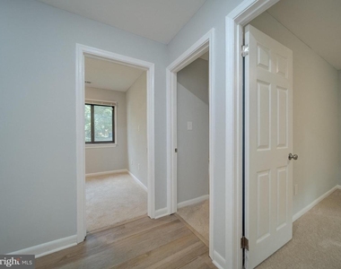 11301 Gatesborough Lane - Photo Thumbnail 8