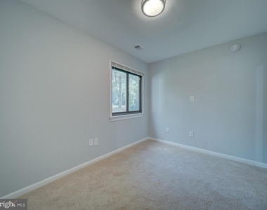11301 Gatesborough Lane - Photo Thumbnail 10