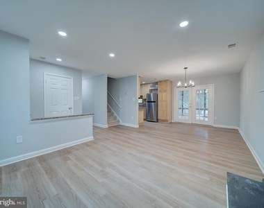 11301 Gatesborough Lane - Photo Thumbnail 7