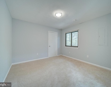 11301 Gatesborough Lane - Photo Thumbnail 15