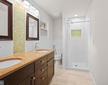 1415 Mayflower Drive - Photo Thumbnail 16