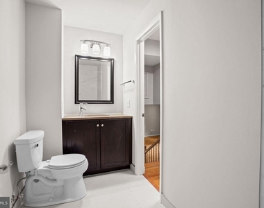 1415 Mayflower Drive - Photo Thumbnail 19