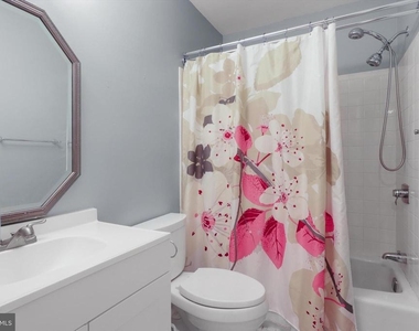 7010 Leestone Street - Photo Thumbnail 16