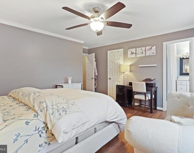 7010 Leestone Street - Photo Thumbnail 15