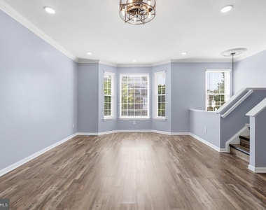 5106 Ballycastle Circle - Photo Thumbnail 8