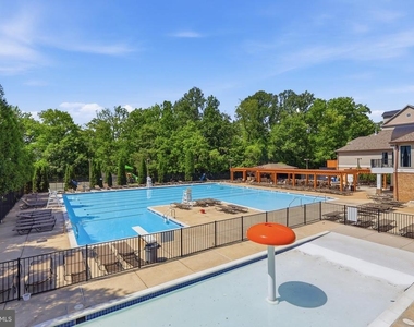 5106 Ballycastle Circle - Photo Thumbnail 37