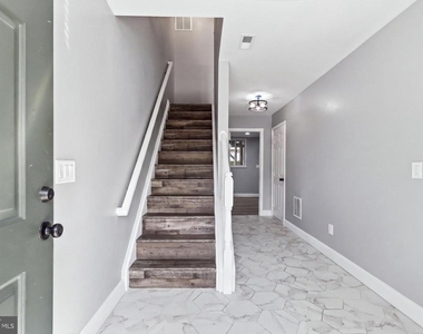 5106 Ballycastle Circle - Photo Thumbnail 3