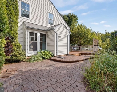 3414 Doe Run Court - Photo Thumbnail 3