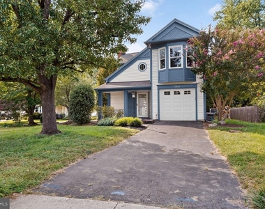 3414 Doe Run Court - Photo Thumbnail 1