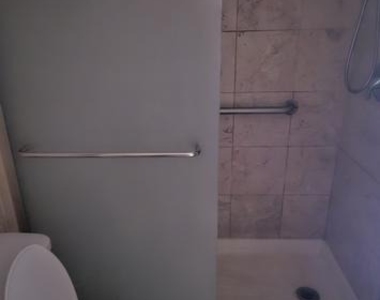 212 Locust Street Se - Photo Thumbnail 17