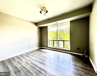212 Locust Street Se - Photo Thumbnail 5