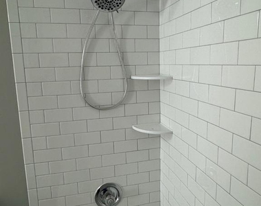12103 Greenwood Court - Photo Thumbnail 13
