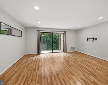 3725 Madison Lane - Photo Thumbnail 8