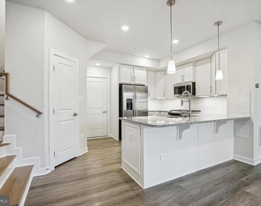 2263 Woodland Gap Terrace - Photo Thumbnail 5