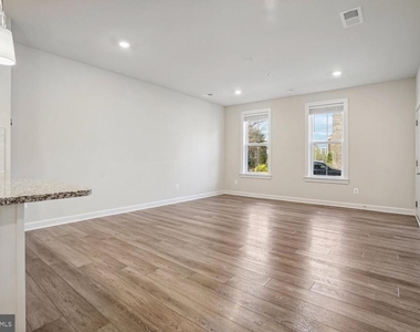 2263 Woodland Gap Terrace - Photo Thumbnail 19