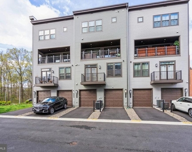 2263 Woodland Gap Terrace - Photo Thumbnail 3