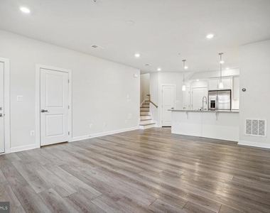 2263 Woodland Gap Terrace - Photo Thumbnail 17