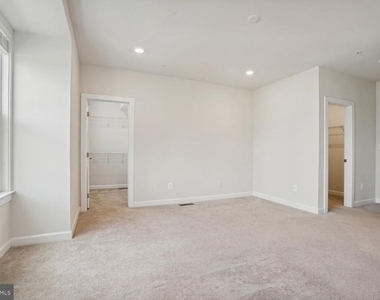 2263 Woodland Gap Terrace - Photo Thumbnail 6