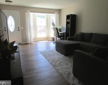 14840 Lynhodge Court - Photo Thumbnail 3
