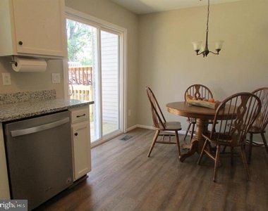 14840 Lynhodge Court - Photo Thumbnail 10