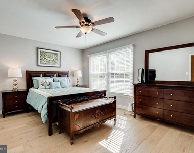 6295 Hillary Court - Photo Thumbnail 17