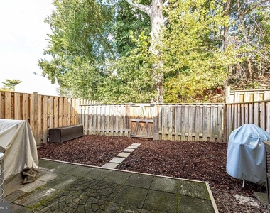 6295 Hillary Court - Photo Thumbnail 22