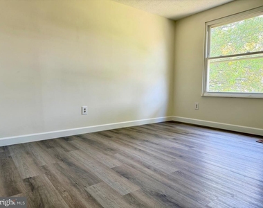 4404 Carrier Court - Photo Thumbnail 10