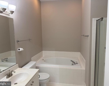 13100 Forest Mist Lane - Photo Thumbnail 20