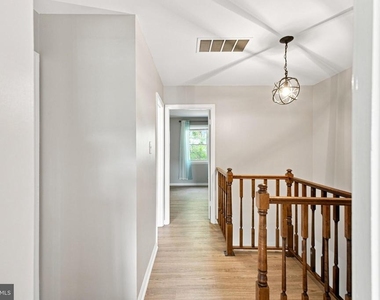 8346 Stationhouse Court - Photo Thumbnail 23