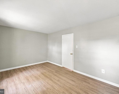 8346 Stationhouse Court - Photo Thumbnail 18