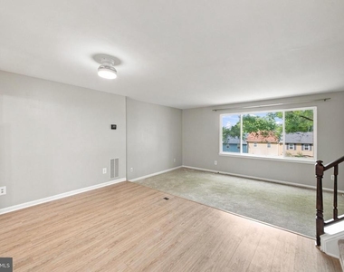 8346 Stationhouse Court - Photo Thumbnail 10