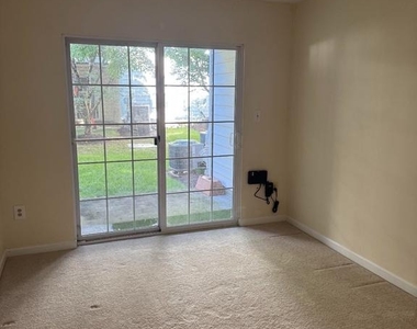 1588 Leeds Castle Drive - Photo Thumbnail 11