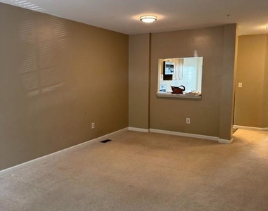 1588 Leeds Castle Drive - Photo Thumbnail 2