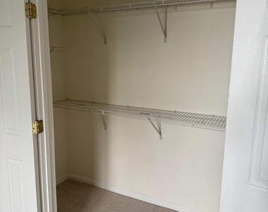 1588 Leeds Castle Drive - Photo Thumbnail 7