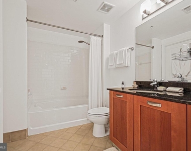 2451 Midtown Avenue - Photo Thumbnail 21