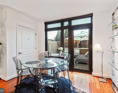 2451 Midtown Avenue - Photo Thumbnail 8