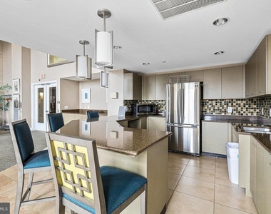 2451 Midtown Avenue - Photo Thumbnail 33
