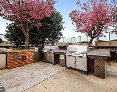 2451 Midtown Avenue - Photo Thumbnail 35