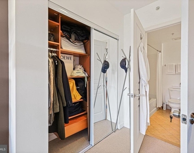 2451 Midtown Avenue - Photo Thumbnail 20