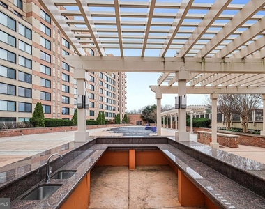 2451 Midtown Avenue - Photo Thumbnail 38