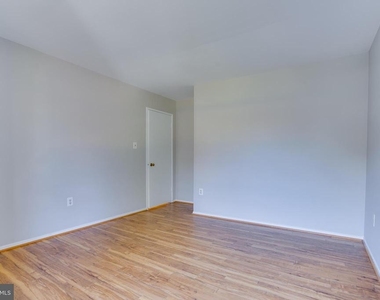 4405 Elan Court - Photo Thumbnail 25