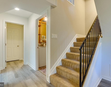 4405 Elan Court - Photo Thumbnail 31
