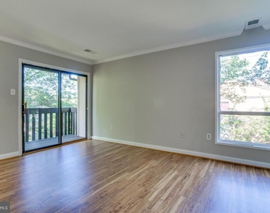 4405 Elan Court - Photo Thumbnail 17