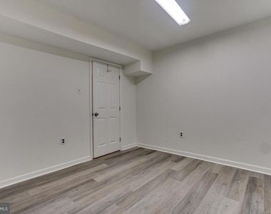 4405 Elan Court - Photo Thumbnail 38