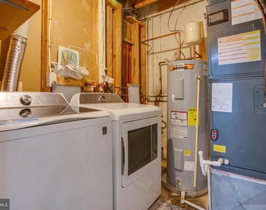 4405 Elan Court - Photo Thumbnail 36